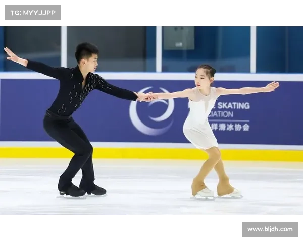 中国花样滑冰俱乐部联赛双人滑新组合首秀精彩夺金勇创佳绩
